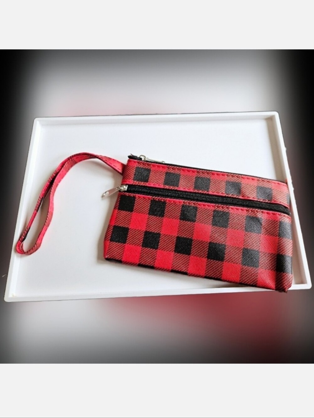 NWT SMALL RED/BLACK BUFFALO PLAID FAUX LEATHER ZIPPER WRISTLET CLUTCH!